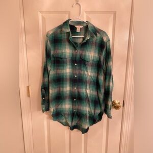 H&M plaid button down top